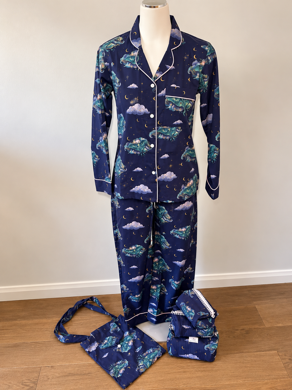 Luna Moth Pyjama collection