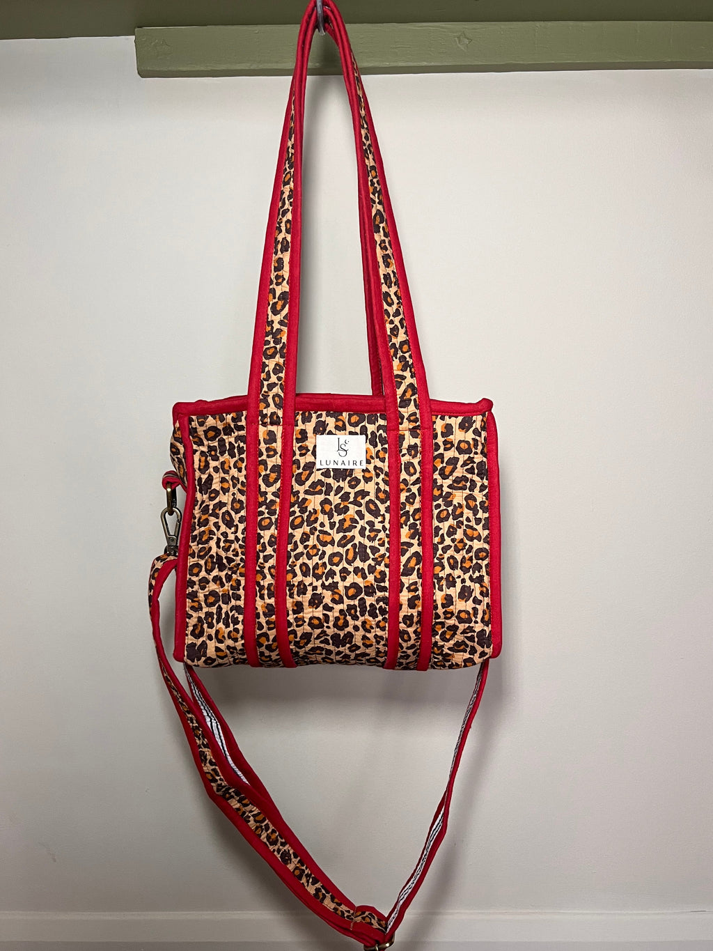 Leopard Print Red Pipe Tote bags