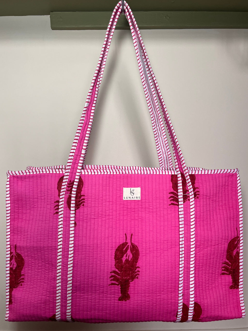 Lobster-Scorpio Tote bags