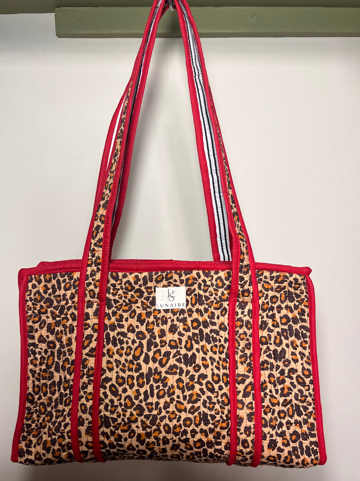 Leopard Print Red Pipe Tote bags